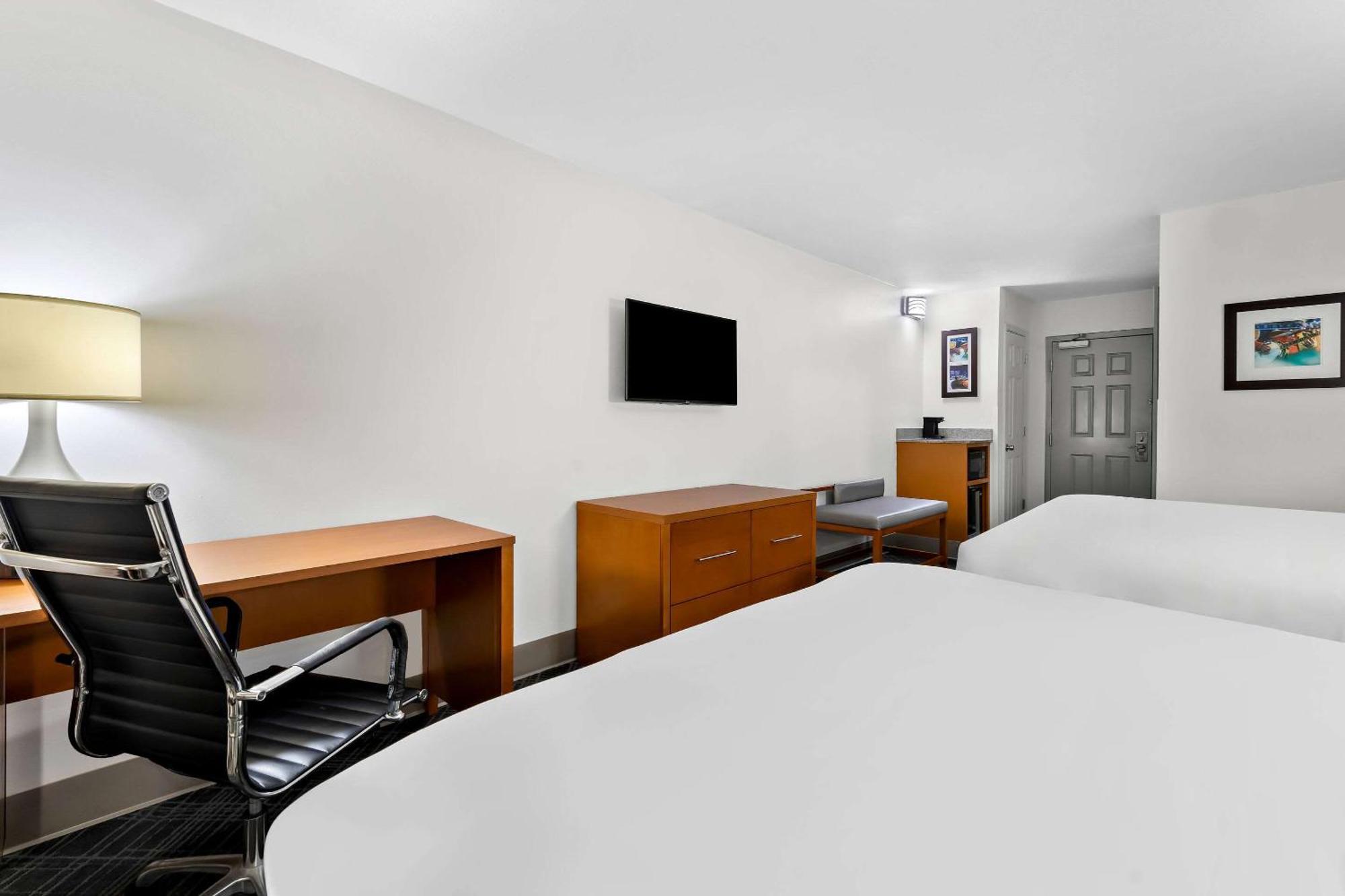 Comfort Inn & Suites Nashville Near Tanger Outlets I-24 Antioch Экстерьер фото