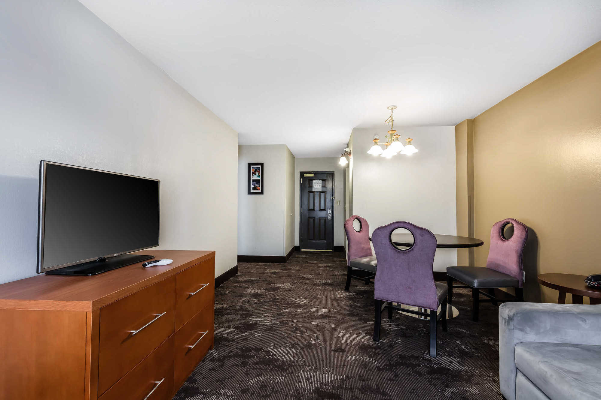 Comfort Inn & Suites Nashville Near Tanger Outlets I-24 Antioch Номер фото